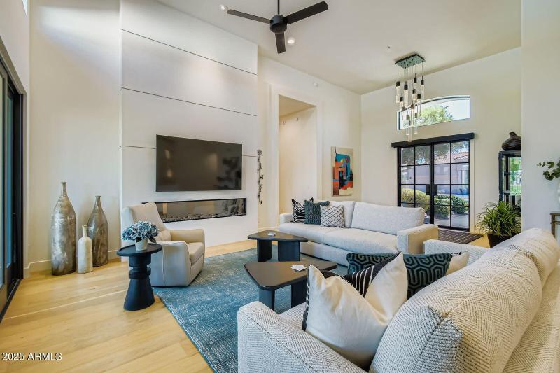 003 - 12 Living Room