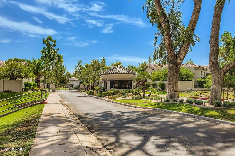 022 - 57 Community Gate