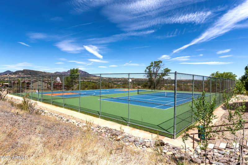 Shoshone Amenities - 02