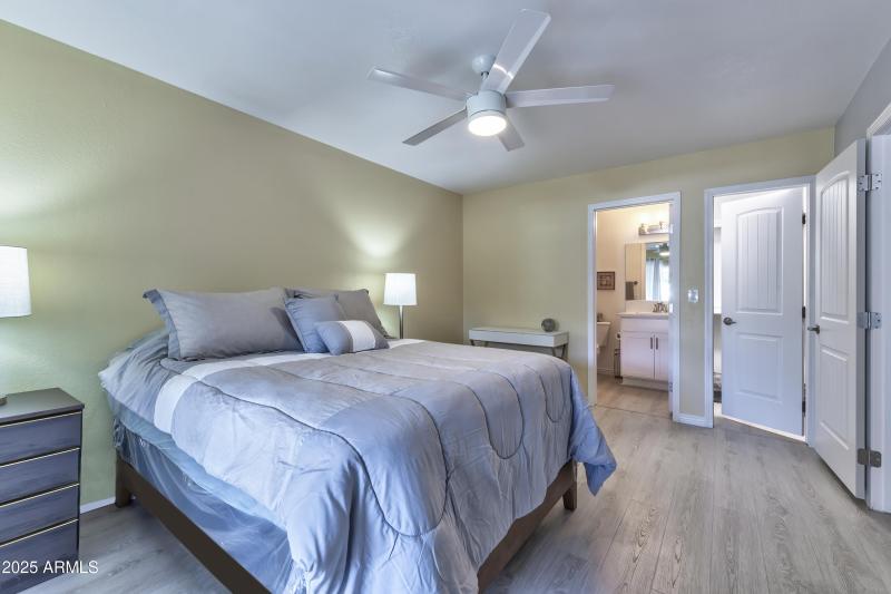 Shoshone Interior - 12