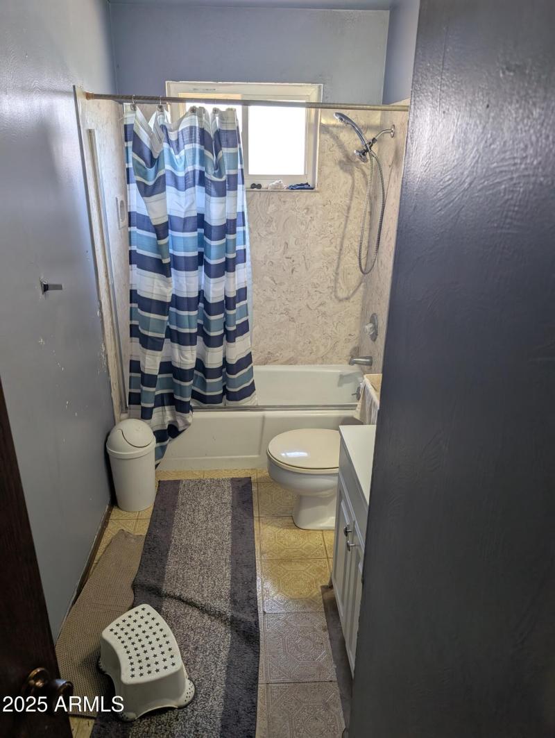 PXL_20250806_190805171.MP