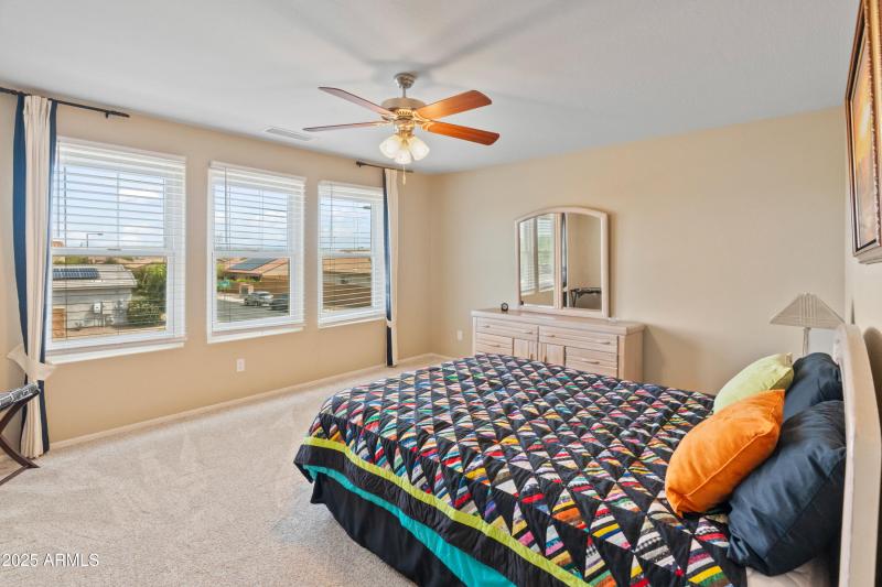 26011 W Tonopah Dr-24