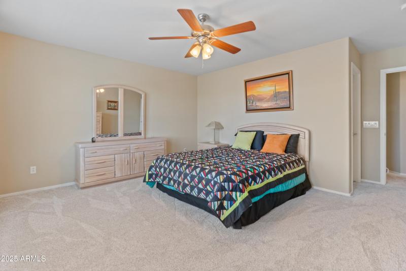 26011 W Tonopah Dr-26