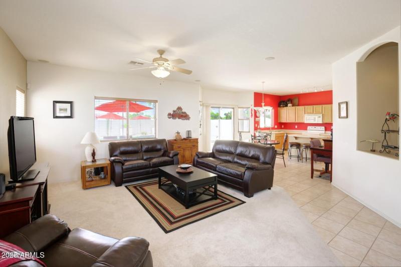 thumbnail_Lisbon Drive (19)