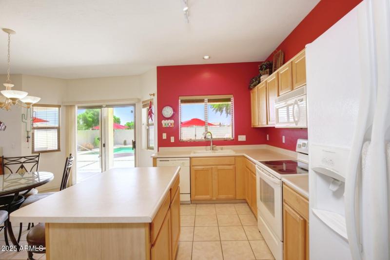 thumbnail_Lisbon Drive (29)