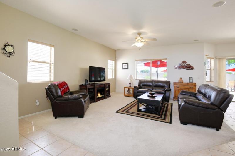 thumbnail_Lisbon Drive (16)