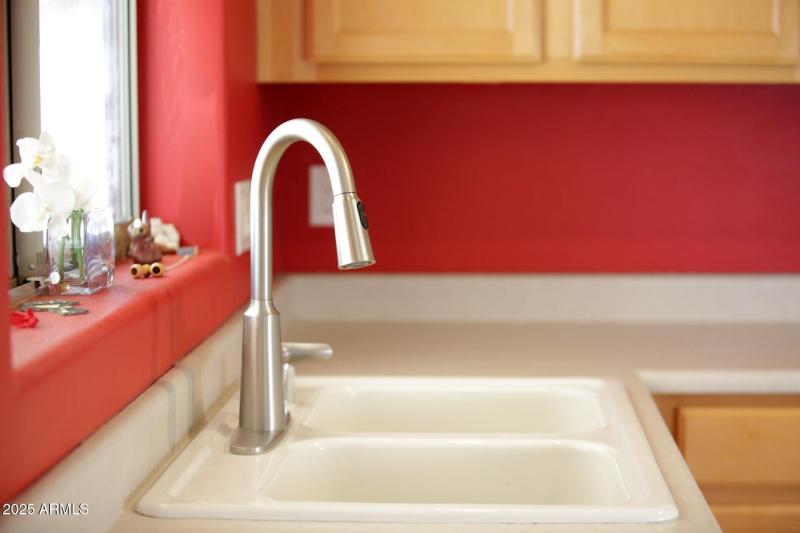 thumbnail_Lisbon Drive (24)