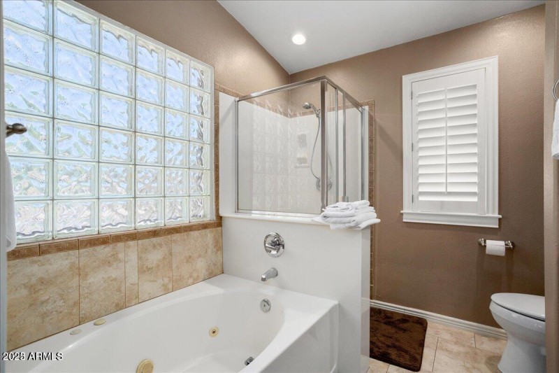 6C23CE40-2862-4BFC-A8AA-961BDA2E5FA9