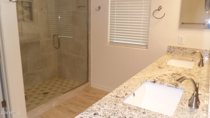 MASTER SHOWER