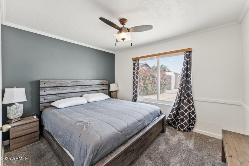 014-downstairs-bedroom