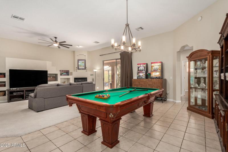 Open space to kitchen