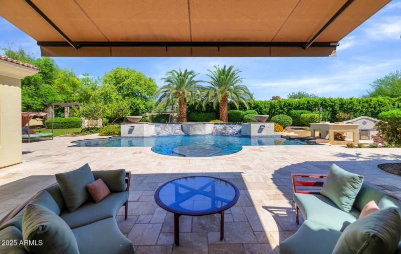 6730 E Sunnyvale Rd-large-056-042-6730 E