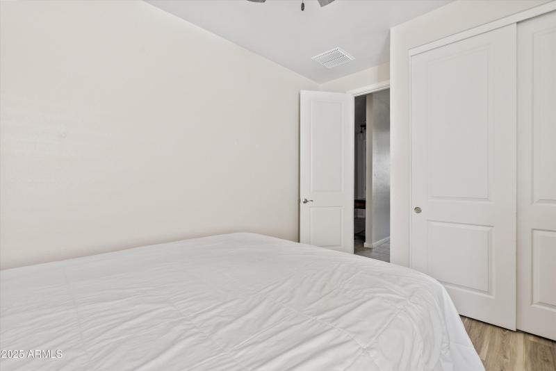 Bed2