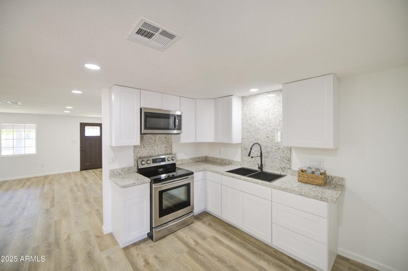 Kitchen 2