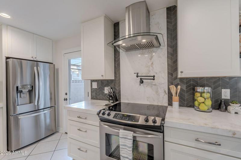 10-web-or-mls-Cypress-10