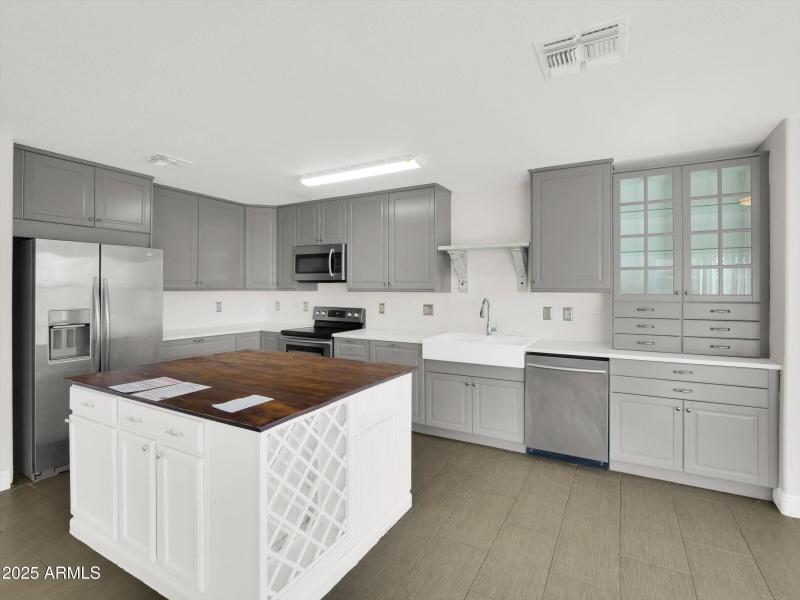 12-11509 E Quicksilver Avenue-12