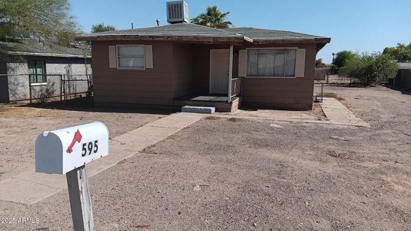 Front view of home 6376541135036932121