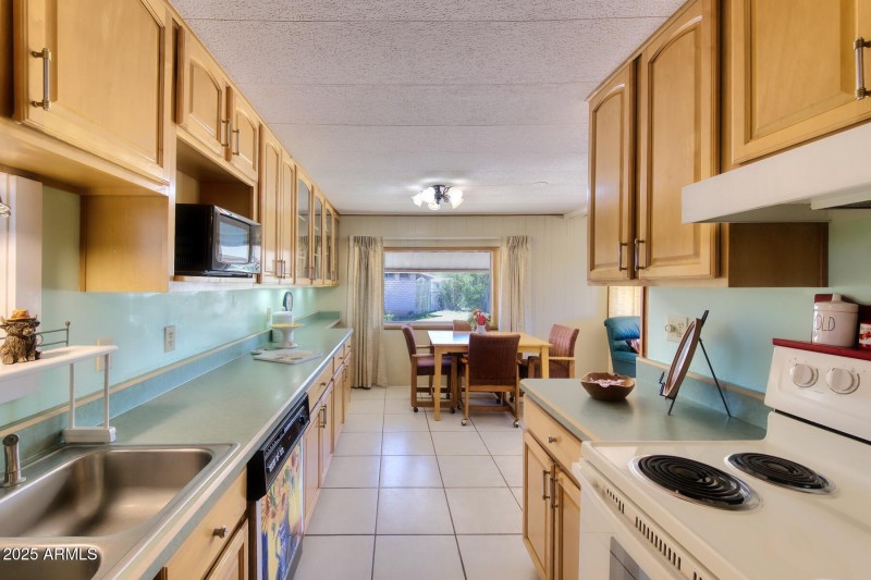 092073-6148 East Pearce Place