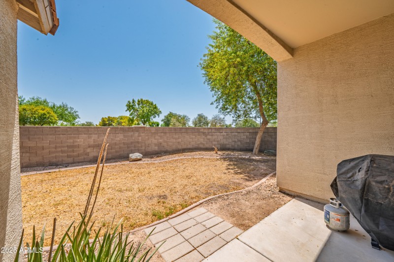 43579 W Sansom Dr-37