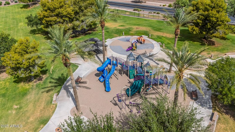 43579 W Sansom Dr-42