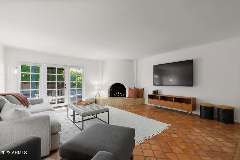 Bright & Open Great Room