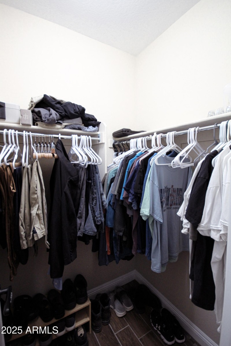 Bed 2 closet
