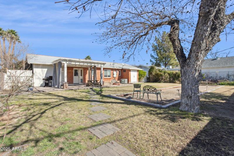 17-web-or-mls-3609-e-fairmount-ave