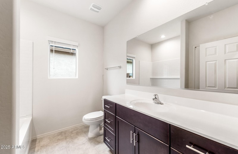 20 - Bathroom