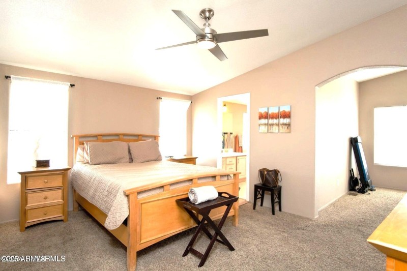 amazing huge main bedroom