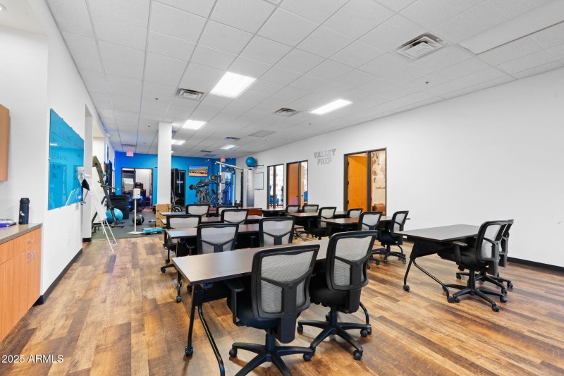 9-web-or-mls-3010-s-priest-dr