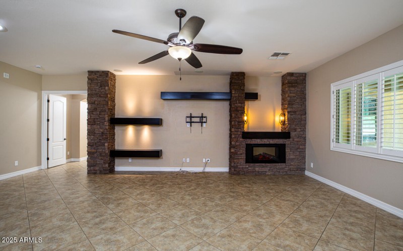 15960 W Bonitos Dr MLS-18