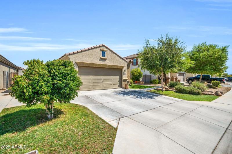 12038 W Davis Ln-2