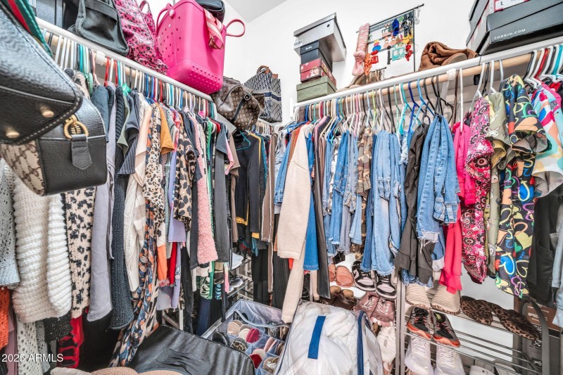 12038 W Davis Ln-18