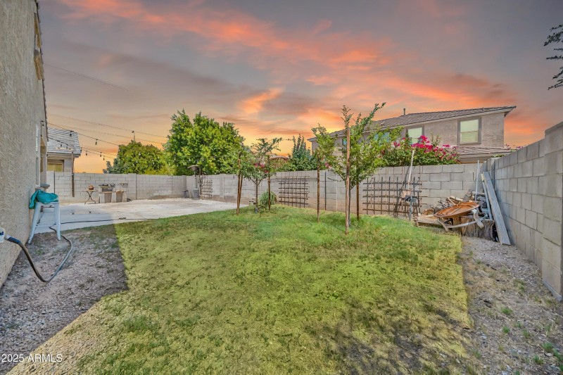 12038 W Davis Ln VT 3