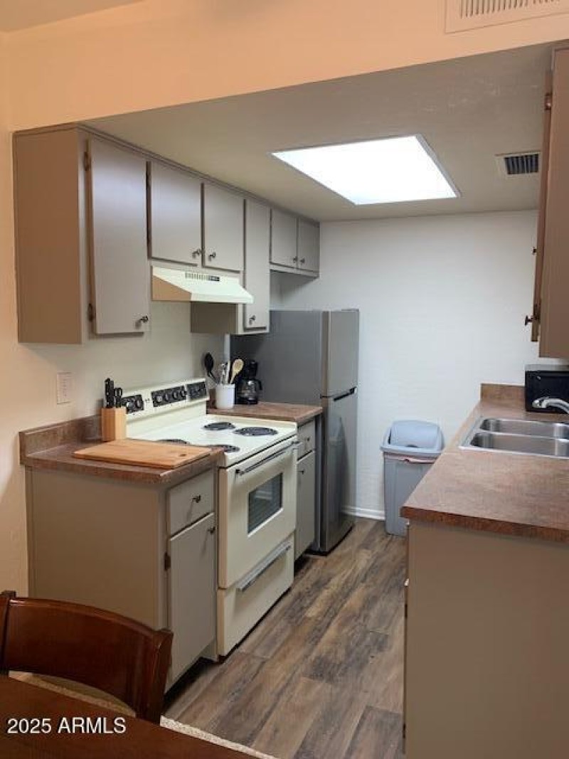 New Kitch 1