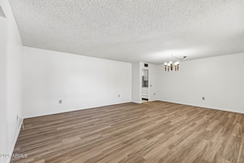 12_17807_125th12_mls