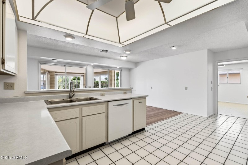 21_17807_125th21_mls