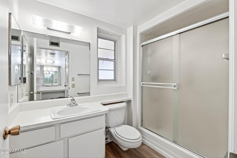 42_17807_125th42_mls