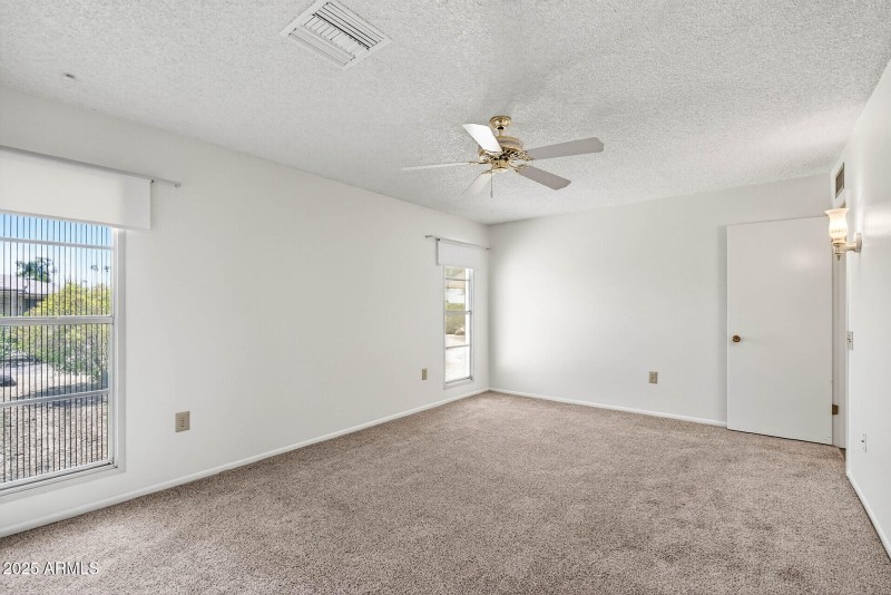 52_17807_125th52_mls