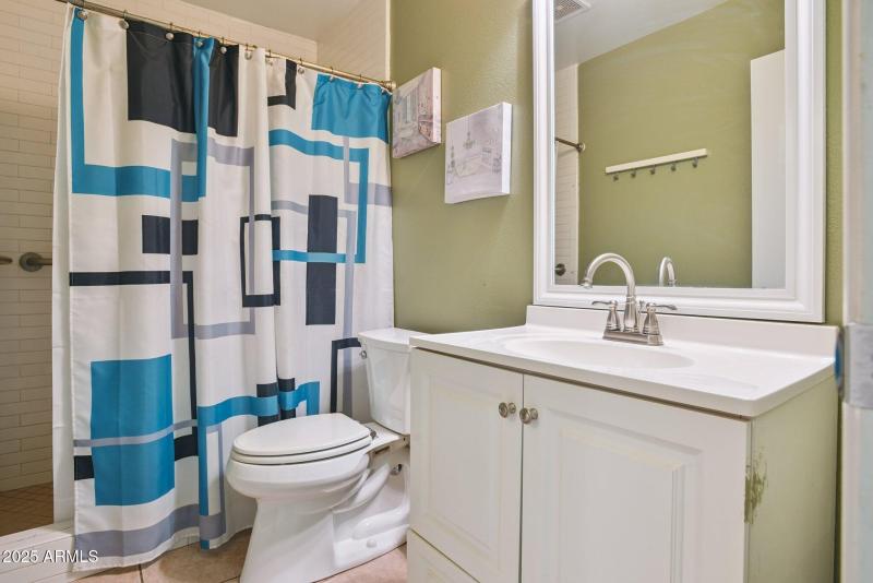 11-web-or-mls-8046-e-oak-st