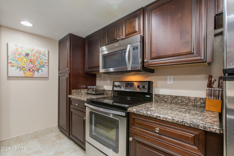 STAINLESS STEEL APPLIANCES