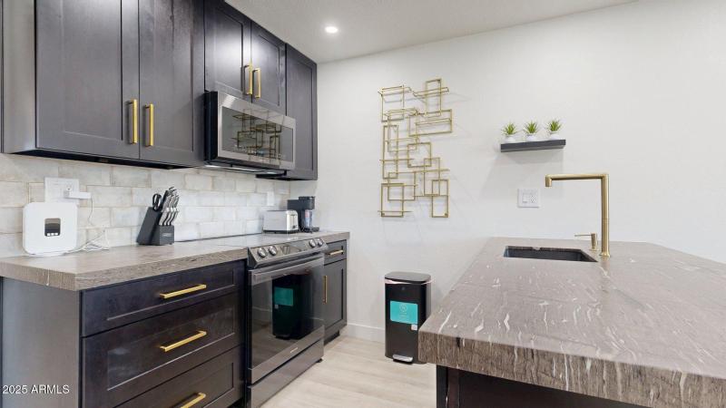 5995-N-78th-St-Unit-2078-08112025_104301