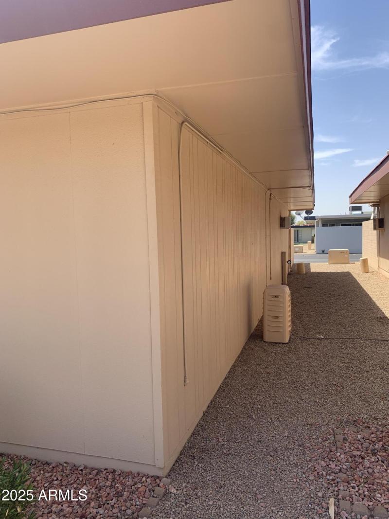 Side View of End Unit