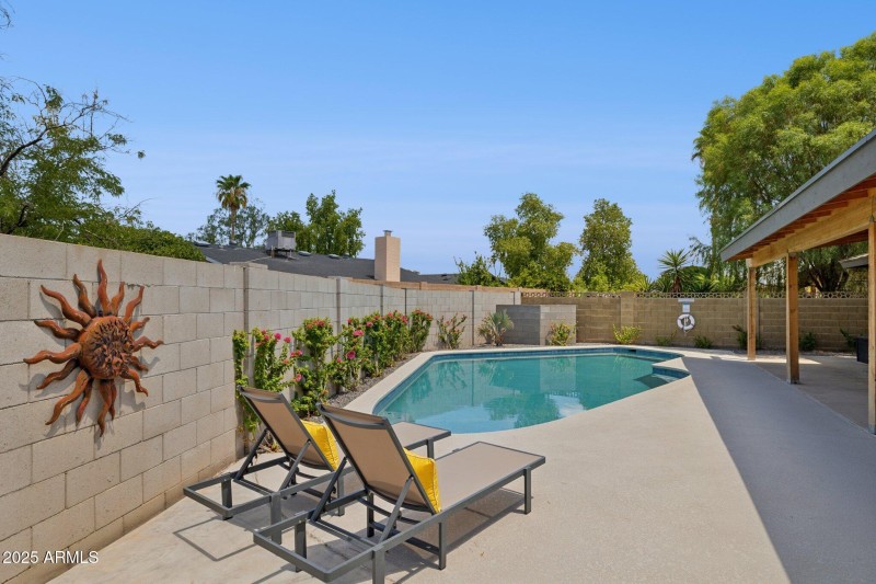 pool