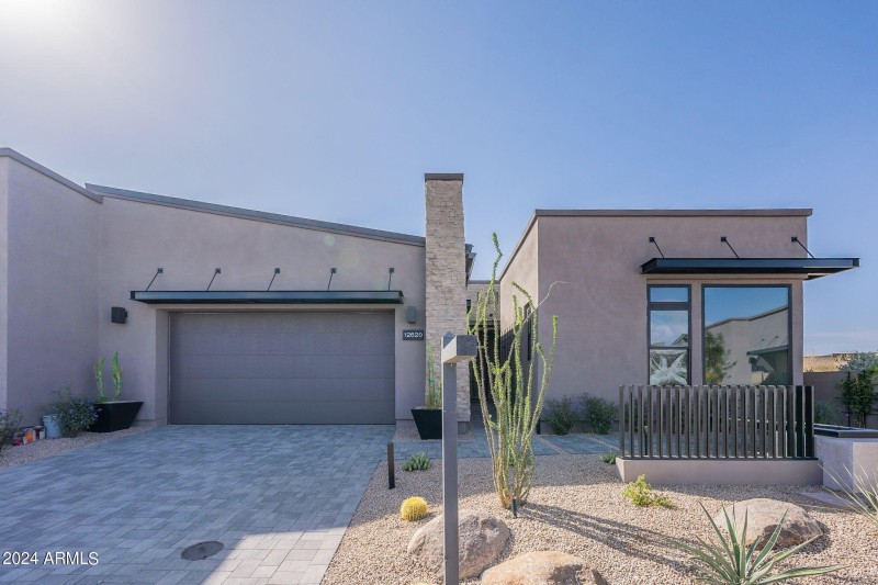 Desert Contemporary Elevatation