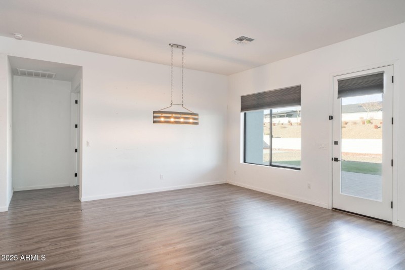 20-web-or-mls-5656-e-killen-loop