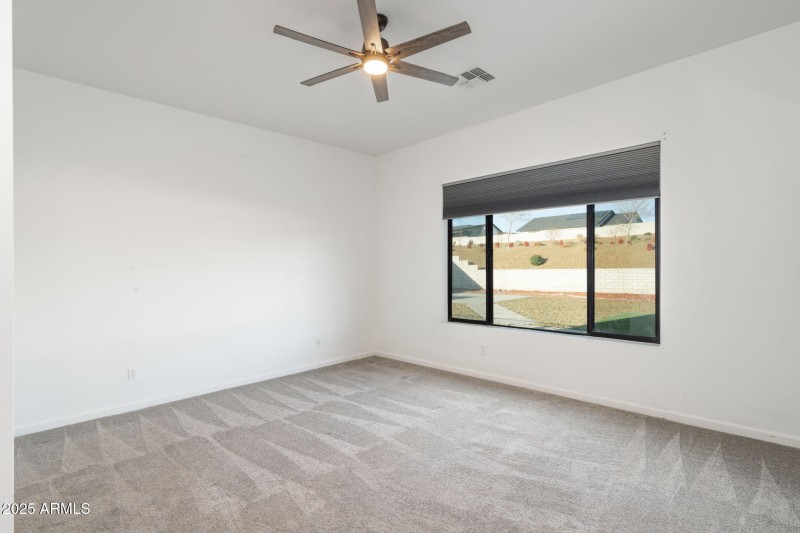 14-web-or-mls-5656-e-killen-loop