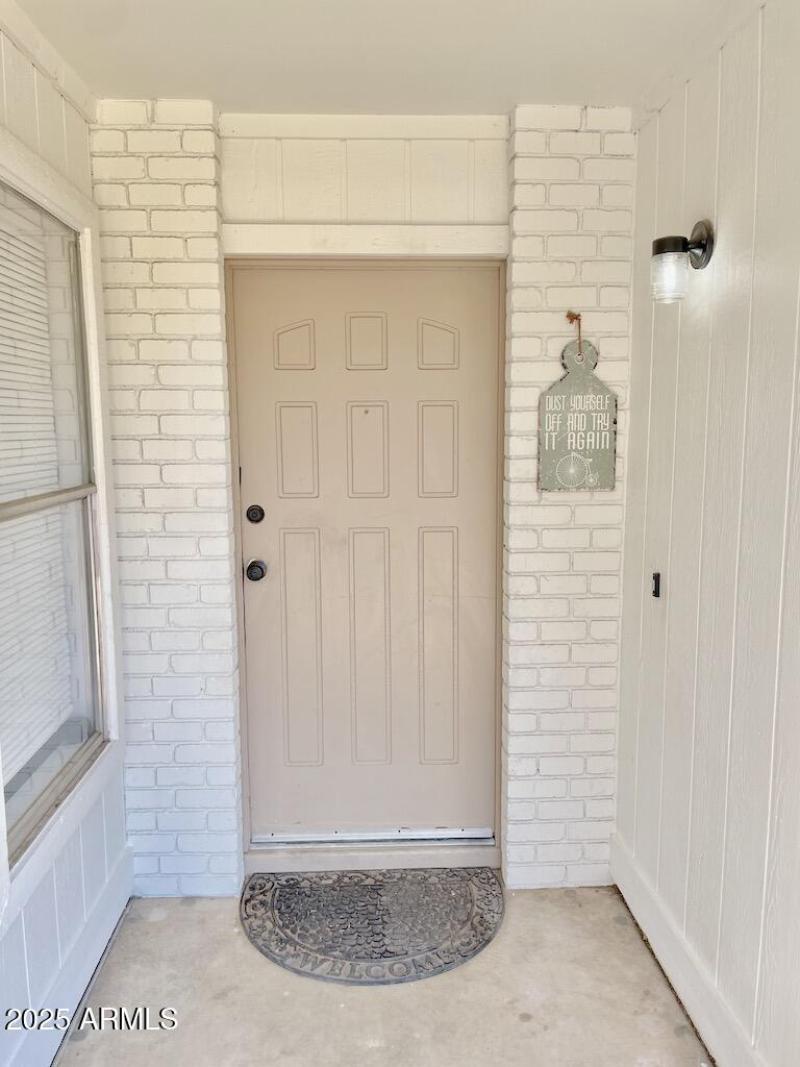 3 Front 14823 N 60th Ave