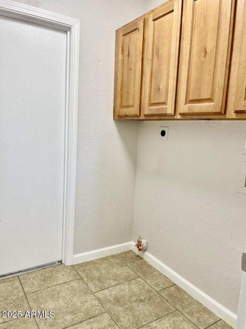 7 Laundry 14823 N 60th Ave