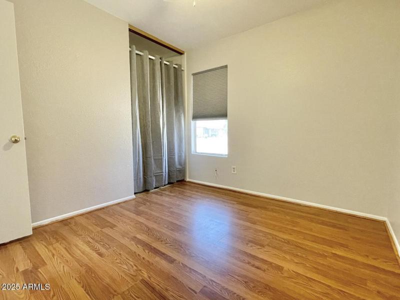 19 Bed 2. 14823 N 60th Ave